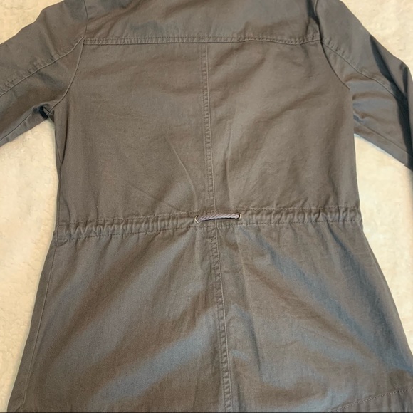 Sky and Sparrow x Tilly’s Grey Adjustable Waist Hooded Zip-Up Jacket Size S - Picture 6 of 14